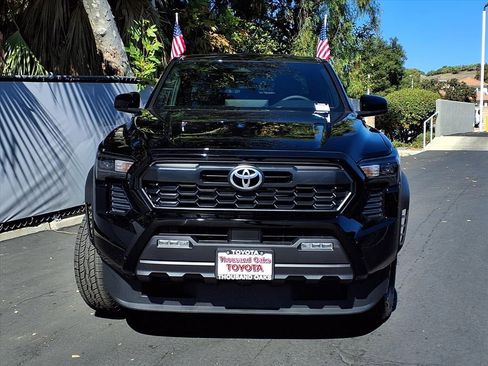 New 2025 Toyota Tacoma TRD Off-Road image 2