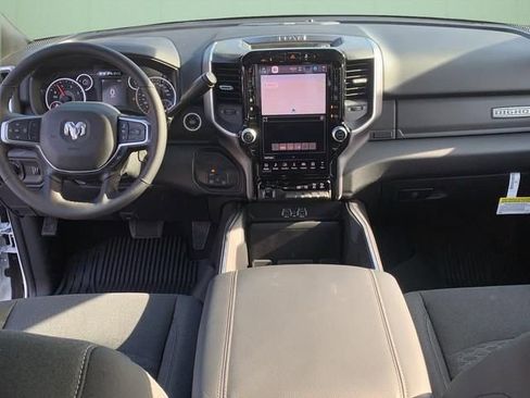 New 2026 RAM 2500 Big Horn AWD/4WD image 27