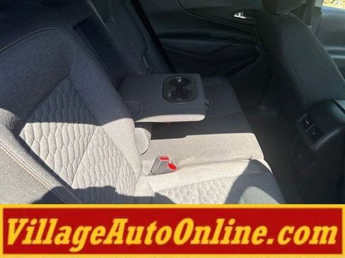 Used 2018 Chevrolet Equinox LT AWD/4WD image 40