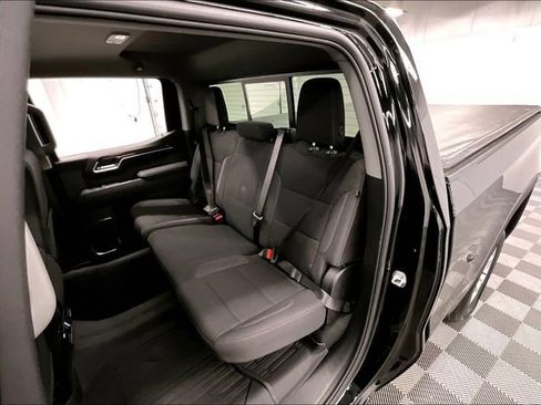 Used 2025 GMC Sierra 1500 SLE w/ Preferred Package AWD/4WD image 23