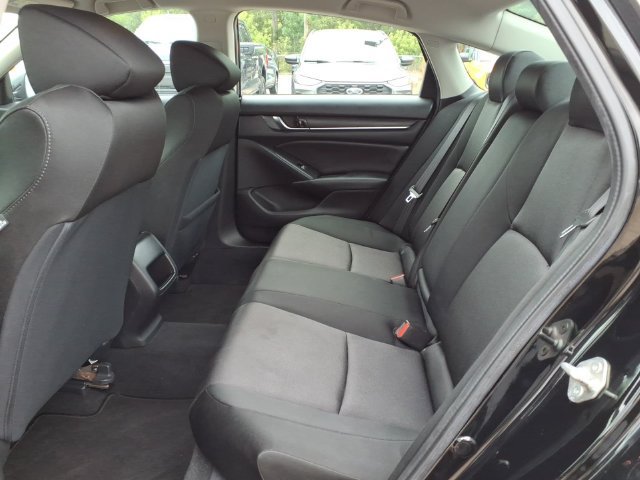 Used 2019 Honda Accord LX image 9