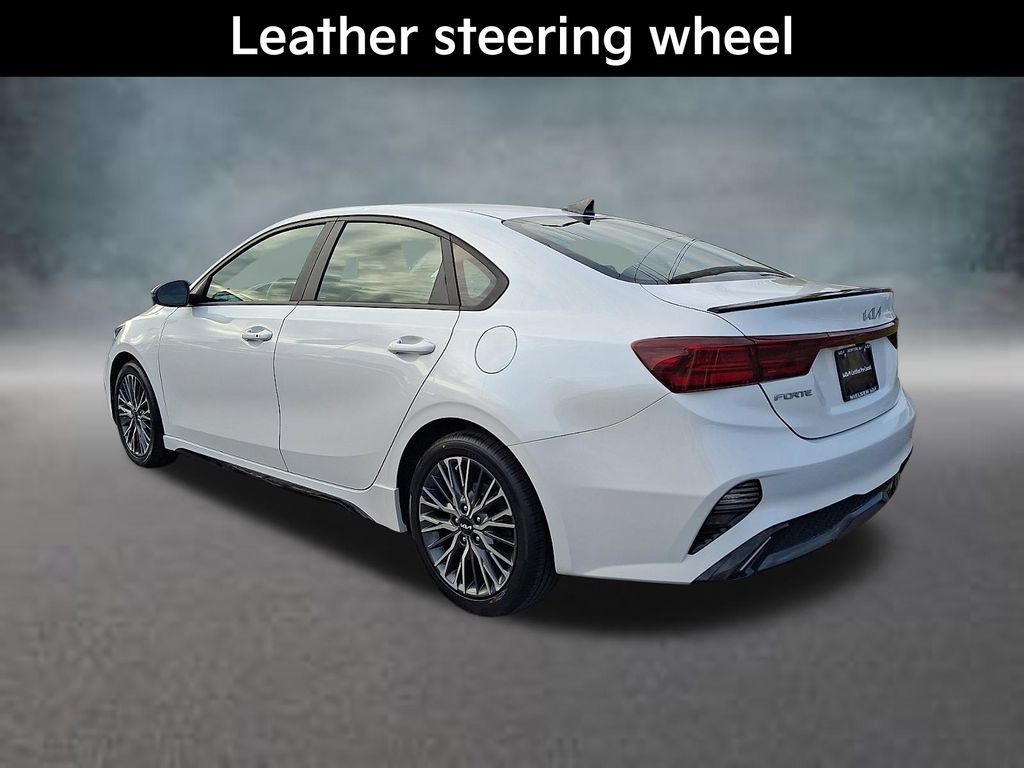 Certified 2022 Kia Forte GT-Line FWD image 8