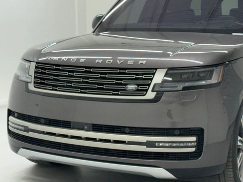Used 2023 Land Rover Range Rover Long Wheelbase SE AWD/4WD image 37