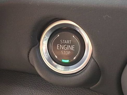 Used 2025 Chevrolet Tahoe LT AWD/4WD image 16
