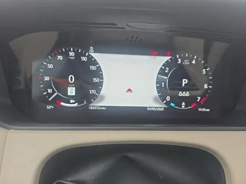 Used 2021 Land Rover Range Rover Velar R-Dynamic S image 13