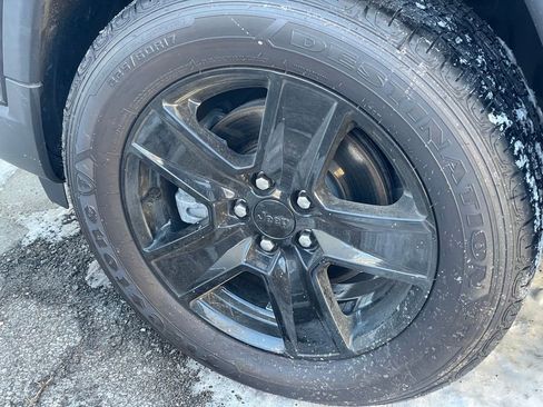 Used 2022 Jeep Compass Latitude image 22