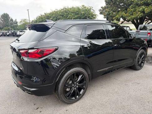 Used 2021 Chevrolet Blazer RS w/ Enhanced Convenience Package FWD image 3