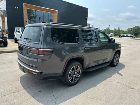 Used 2024 Jeep Wagoneer Series II AWD/4WD image 20
