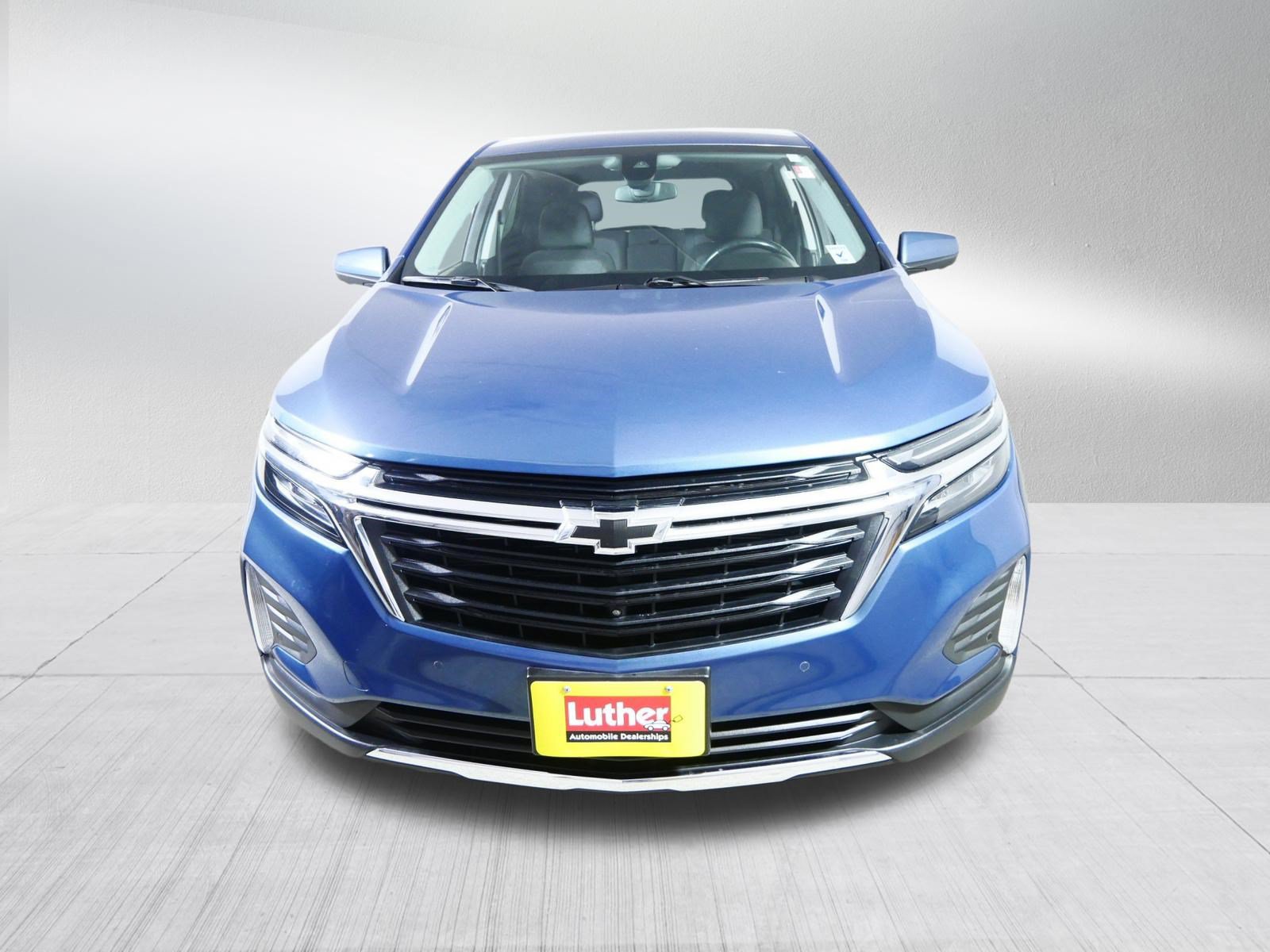 Used 2024 Chevrolet Equinox LT AWD/4WD image 2