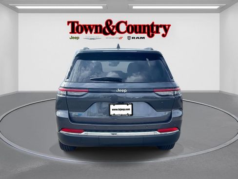 Used 2022 Jeep Grand Cherokee Limited 4xe image 3