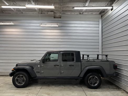 Used 2020 Jeep Gladiator Sport w/ Quick Order Package 24S image 8