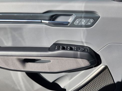 New 2026 Kia EV9 Land w/ Nightfall Edition Package image 6