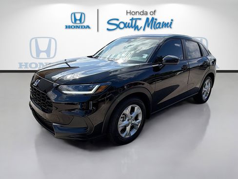 Certified 2024 Honda HR-V LX image 3