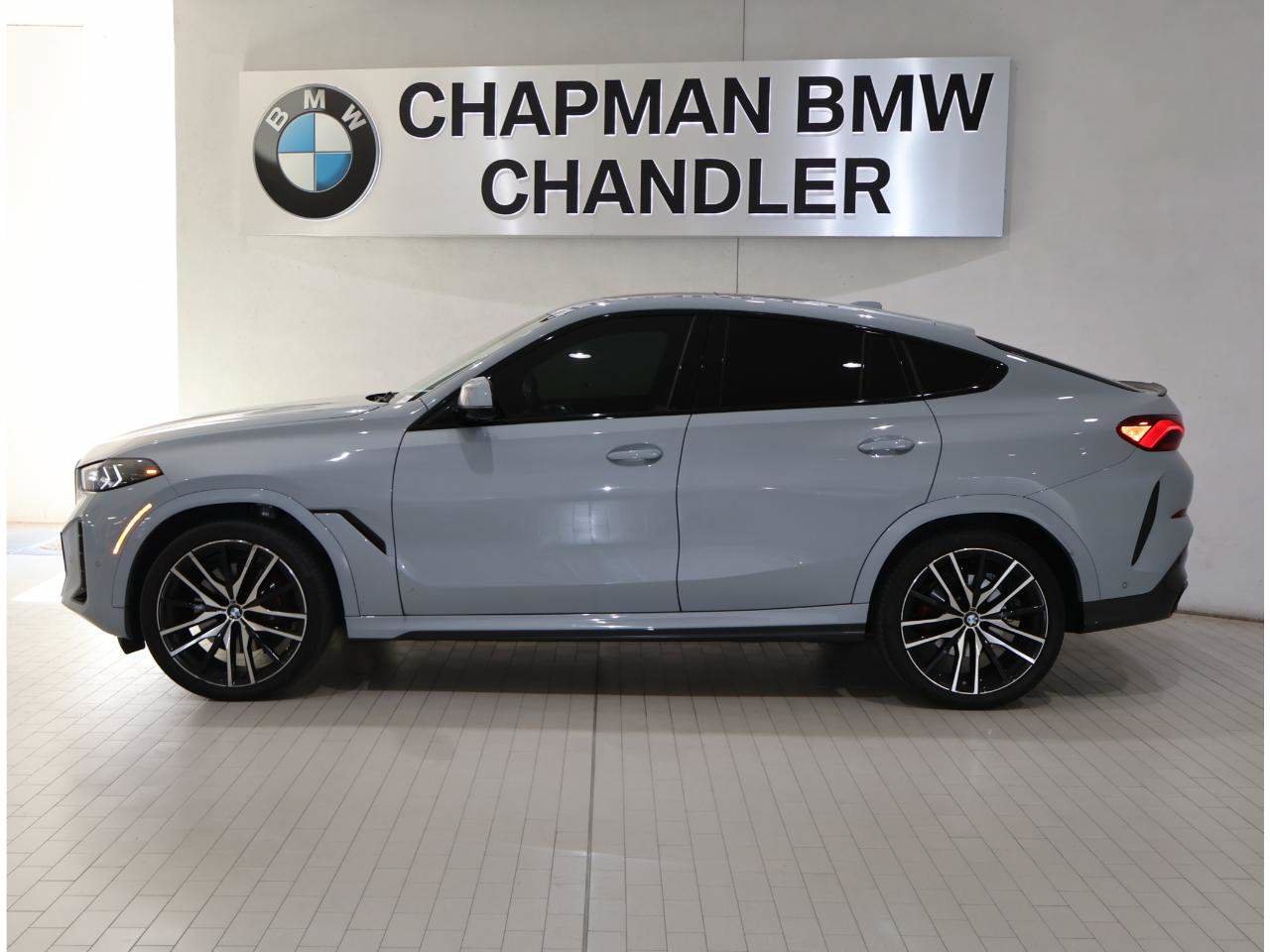 Certified 2024 BMW X6 xDrive40i w/ Premium Package AWD/4WD image 3