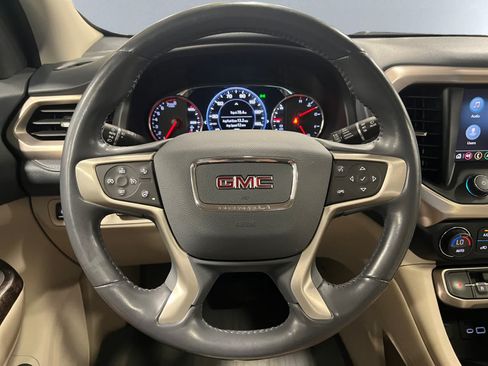Used 2021 GMC Acadia Denali w/ Denali Ultimate Package AWD/4WD image 17