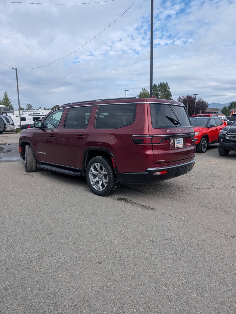 Used 2022 Jeep Wagoneer Series II AWD/4WD image 4