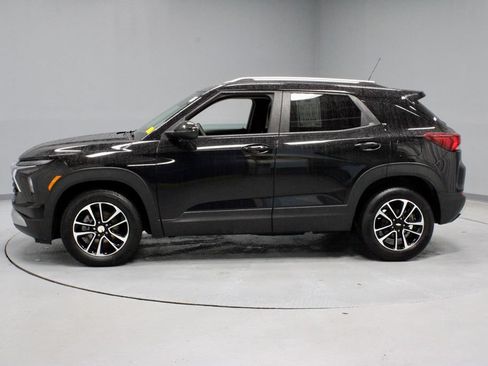 Used 2025 Chevrolet TrailBlazer LT FWD image 7