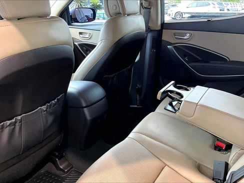 Used 2017 Hyundai Santa Fe Sport FWD image 33