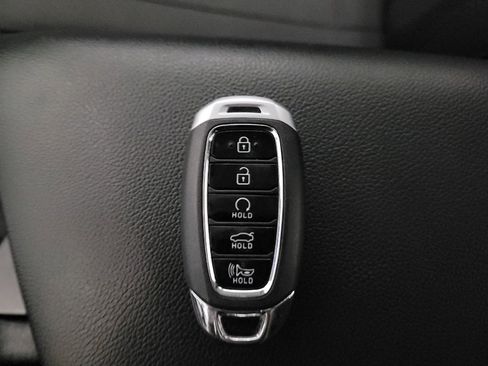 Used 2022 Hyundai Elantra SEL w/ Preferred Accessory Package FWD image 32