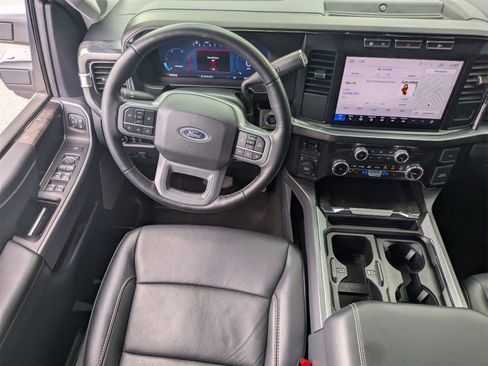 Used 2024 Ford F250 Lariat image 16