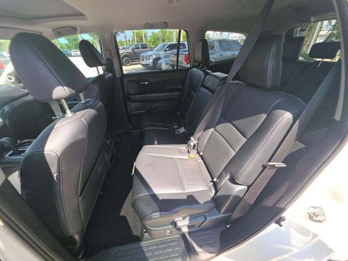 Used 2017 Honda Pilot EX-L image 11