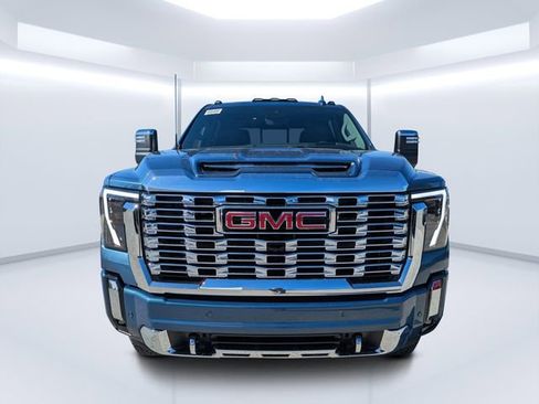 New 2026 GMC Sierra 3500 Denali w/ Denali Reserve Package AWD/4WD image 8