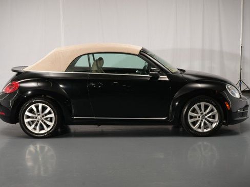 Used 2013 Volkswagen Beetle TDI FWD image 10