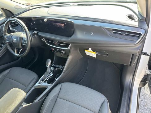Used 2024 Buick Encore GX Preferred image 12