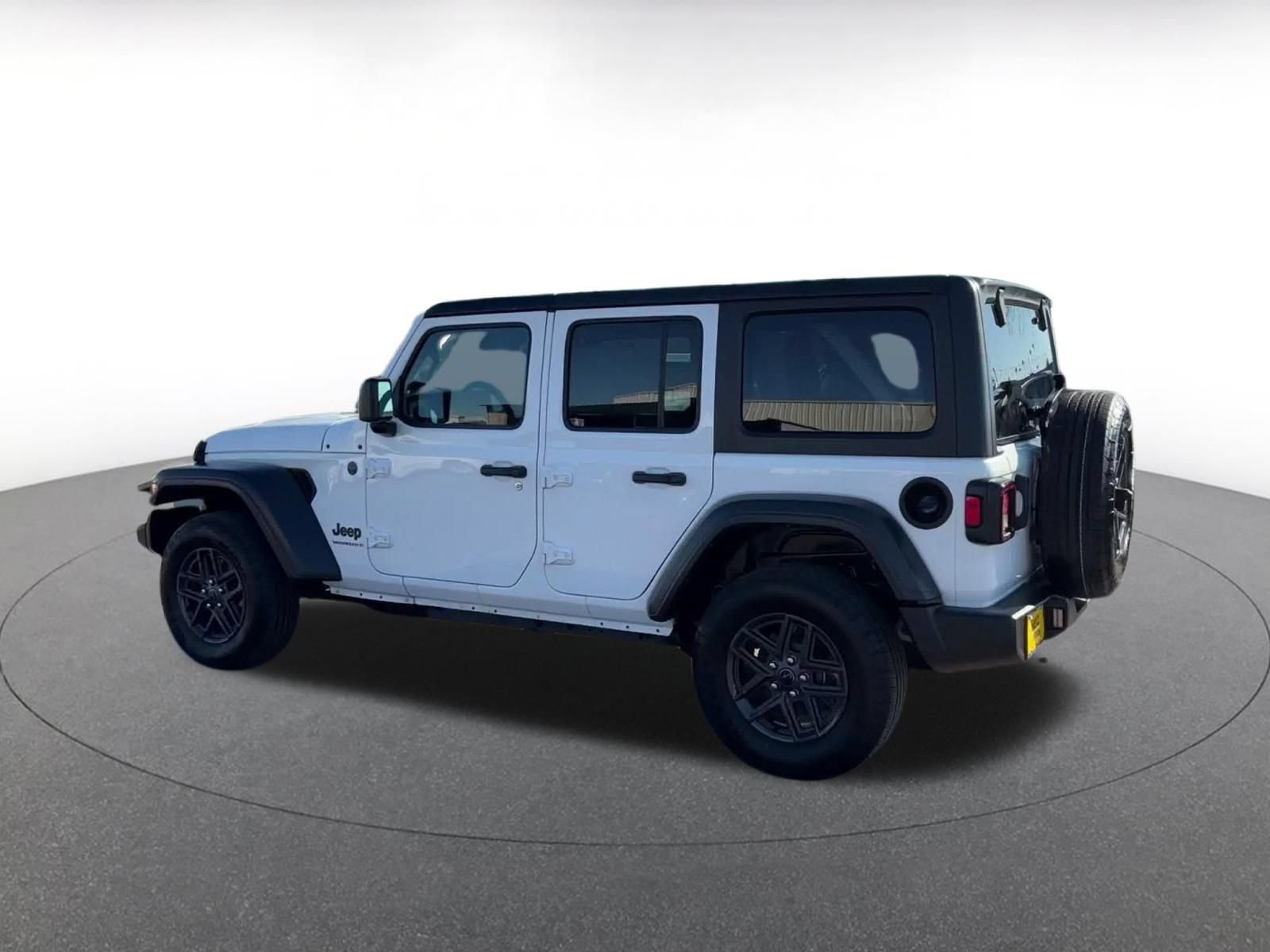 Used 2025 Jeep Wrangler Unlimited Sport AWD/4WD image 8