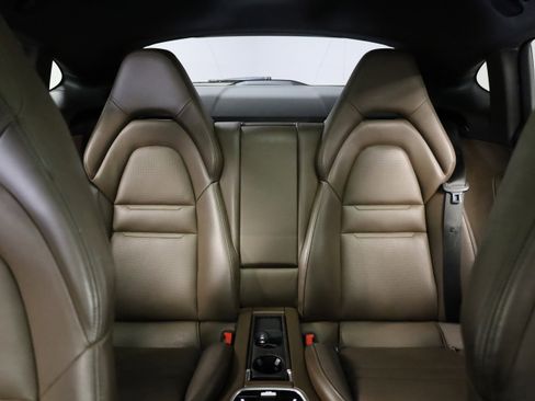 Used 2018 Porsche Panamera 4S image 39