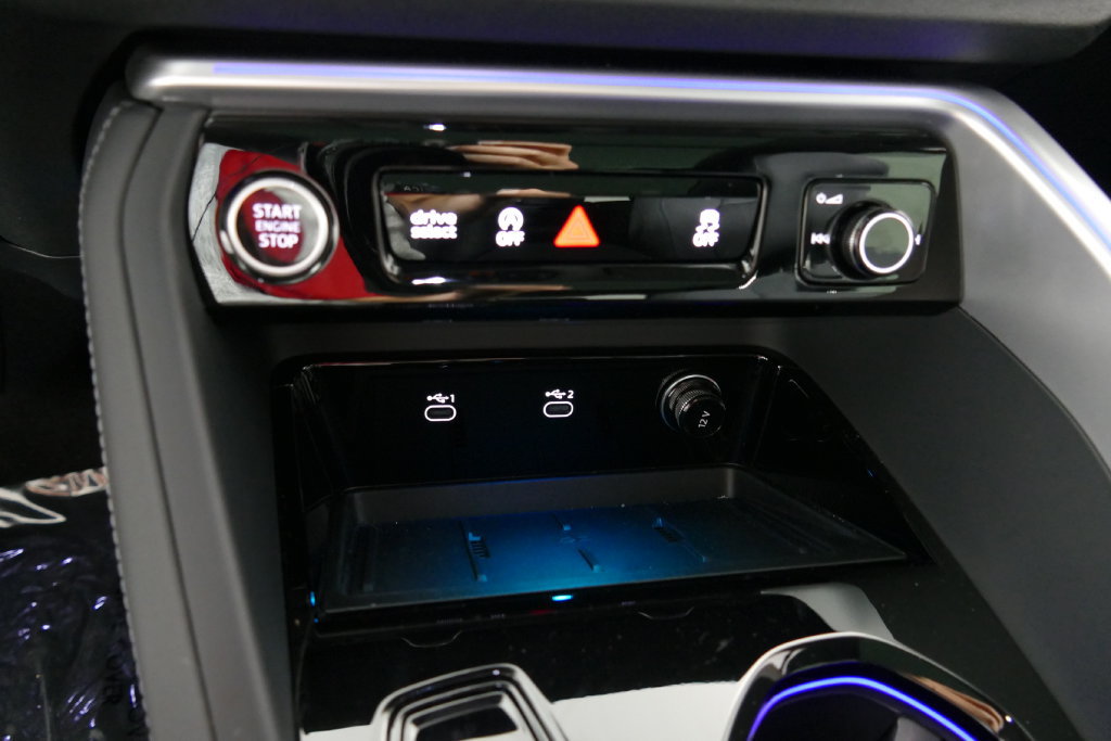 Certified 2025 Audi Q5 Premium w/ Convenience Package AWD/4WD image 22