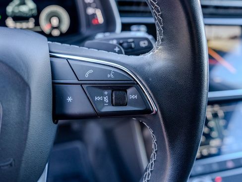 Used 2023 Audi Q8 Premium Plus image 7