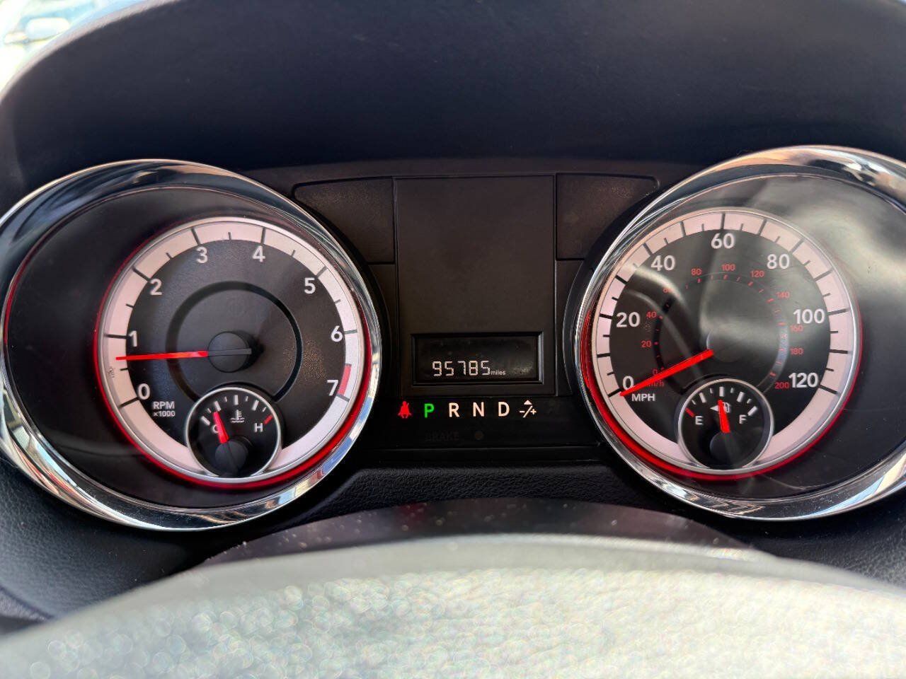 Used 2015 Dodge Grand Caravan SXT w/ Security Group FWD image 19