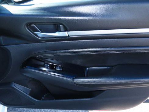 Used 2020 Nissan Altima 2.0 Platinum image 22