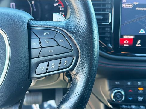 Used 2024 Dodge Durango GT image 39