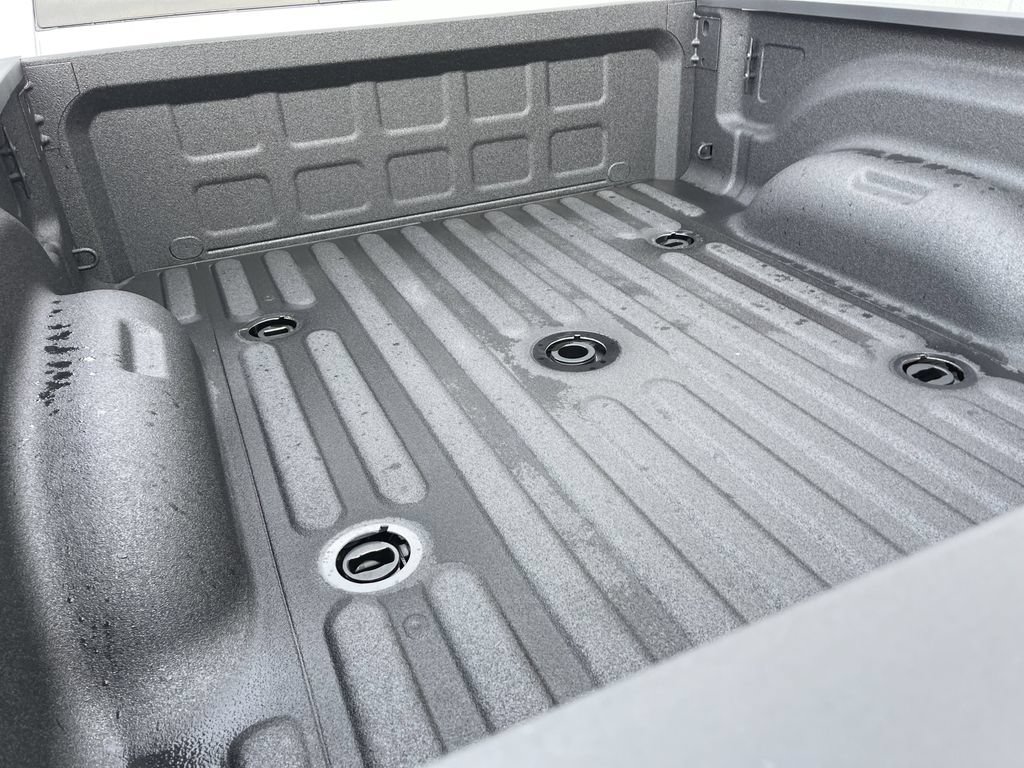 New 2026 RAM 2500 Laramie AWD/4WD image 38