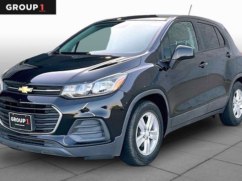 Used 2019 Chevrolet Trax LS FWD image 1