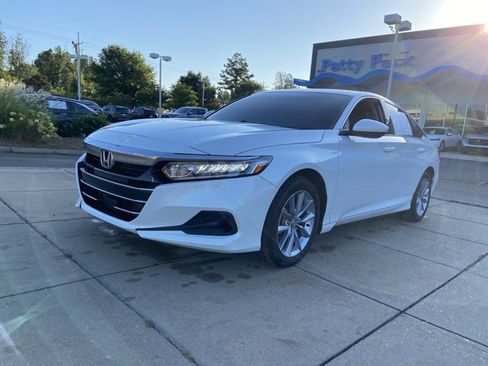 Used 2021 Honda Accord LX image 7