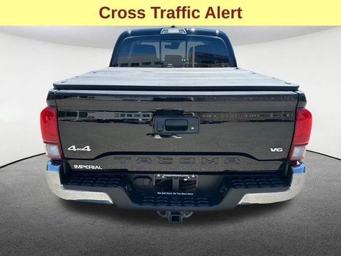 Used 2023 Toyota Tacoma SR5 AWD/4WD image 9