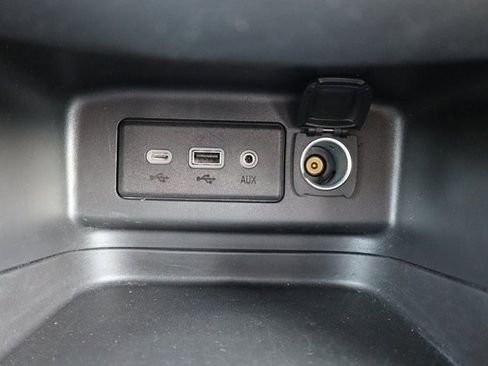 Used 2021 Chevrolet Equinox LT image 10