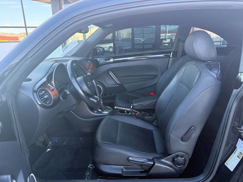 Used 2013 Volkswagen Beetle 2.5 Fender image 8