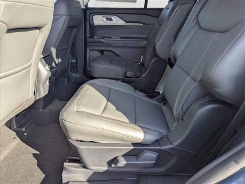 New 2026 Ford Explorer Active w/ Active Comfort Package image 14
