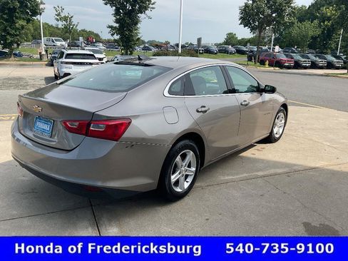 Used 2022 Chevrolet Malibu LS FWD image 6