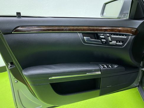 Used 2012 Mercedes-Benz S 550 4MATIC w/ Premium 2 Pkg image 16