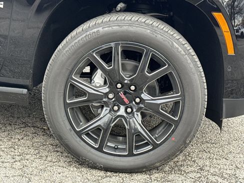 New 2026 GMC Yukon XL Denali w/ Sun & Power Step Package image 12