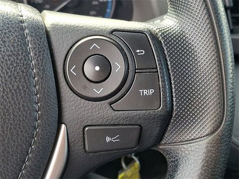 Used 2017 Toyota RAV4 LE image 16