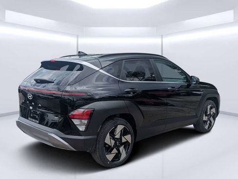 New 2026 Hyundai Kona Limited FWD image 3