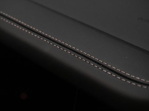 New 2025 Porsche Cayenne Turbo image 32