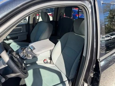 Used 2018 RAM 1500 Classic SLT image 8