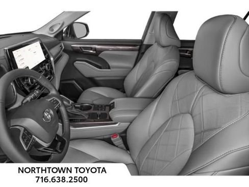 New 2026 Toyota Highlander Platinum AWD/4WD image 10